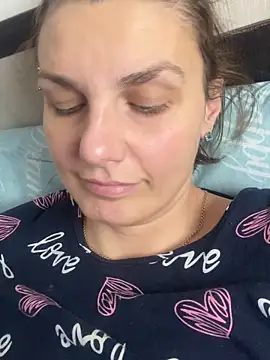 Snapshot of Magic__smile chatting on December 2025 10:20:02 AM Magic smile online show from December 2025 10:20:02 AM