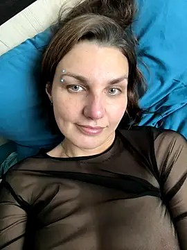 Snapshot of Magic__smile chatting on December 2025 12:22:01 PM Magic smile online show from December 2025 12:22:01 PM