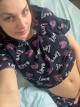 Snapshot of Magic__smile chatting on February 2026 01:35:02 AM Magic smile online show from February 2026 01:35:02 AM