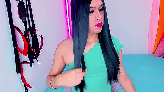 Snapshot of Candace_Queen chatting on November 2025 03:24:01 PM Candace Queen online show from November 2025 03:24:01 PM