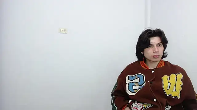 Snapshot of pervertsteens3 chatting on February 2026 06:25:01 PM pervertsteens3 online show from February 2026 06:25:01 PM