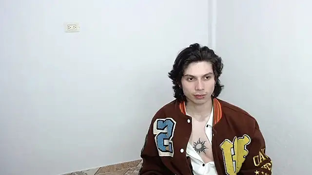 Snapshot of pervertsteens3 chatting on February 2026 03:06:01 AM pervertsteens3 online show from February 2026 03:06:01 AM