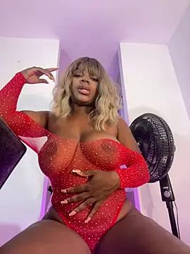 Snapshot of mia-brit chatting on March 2025 06:52:01 PM mia-brit online show from March 2025 06:52:01 PM