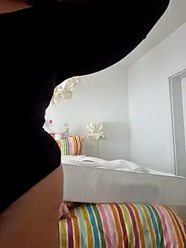 Engel mia online show from February 2025 12:48:01 PM