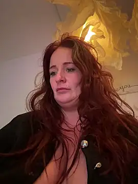 Engel mia online show from October 2025 09:15:01 PM