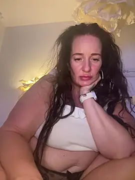 Engel mia online show from July 2026 10:14:02 PM