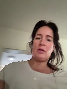 Engel mia online show from July 2026 10:21:01 AM