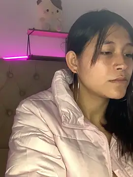 mariana 21x online show from March 2025 12:58:02 PM