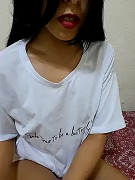 Snapshot of Linda-53 chatting on March 2025 02:01:02 AM Linda-53 online show from March 2025 02:01:02 AM