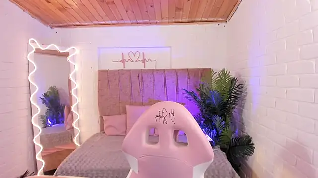 Snapshot of penelope_tay1 chatting on March 2025 03:41:02 AM penelope tay1 online show from March 2025 03:41:02 AM