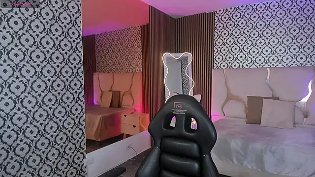 Snapshot of penelope_tay1 chatting on January 2026 03:11:01 AM penelope tay1 online show from January 2026 03:11:01 AM