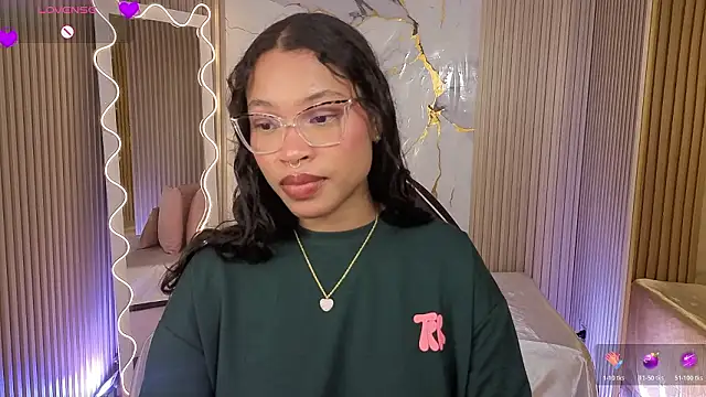 Snapshot of penelope_tay1 chatting on March 2026 03:12:01 AM penelope tay1 online show from March 2026 03:12:01 AM