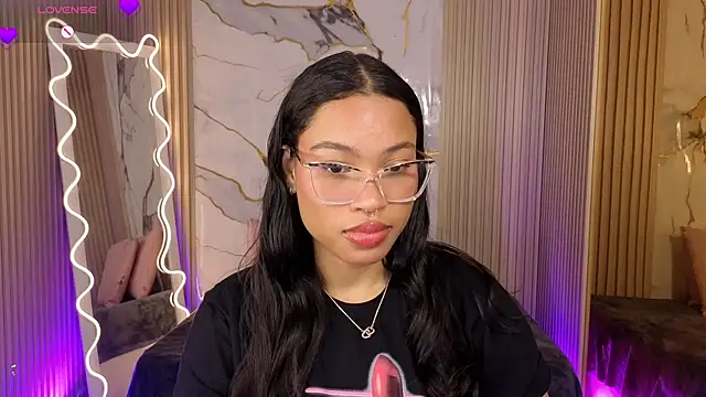 Snapshot of penelope_tay1 chatting on March 2026 03:39:02 AM penelope tay1 online show from March 2026 03:39:02 AM