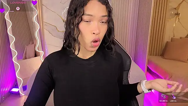 Snapshot of penelope_tay1 chatting on April 2026 03:26:01 AM penelope tay1 online show from April 2026 03:26:01 AM