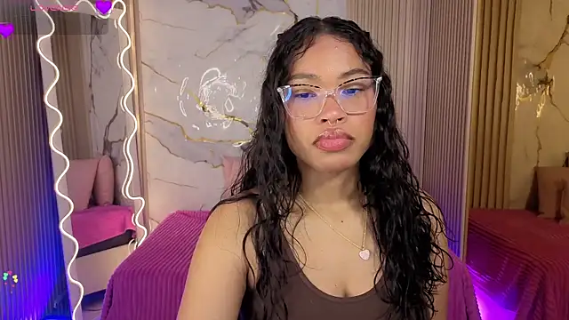 Snapshot of penelope_tay1 chatting on April 2026 03:12:01 AM penelope tay1 online show from April 2026 03:12:01 AM