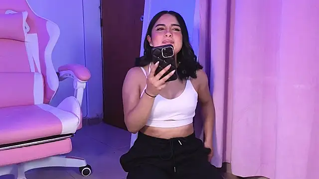 Emily-14 online show from March 2025 06:10:02 AM