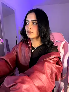 Emily-14 online show from September 2025 03:50:02 AM