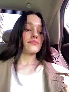 Mia Mia M online show from May 2026 01:17:02 PM