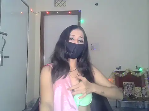 Snapshot of diyayourdil chatting on October 2025 06:39:02 AM diyayourdil online show from October 2025 06:39:02 AM