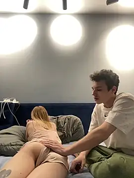 Snapshot of PASSIONBOX chatting on February 2025 09:39:01 PM PASSIONBOX online show from February 2025 09:39:01 PM