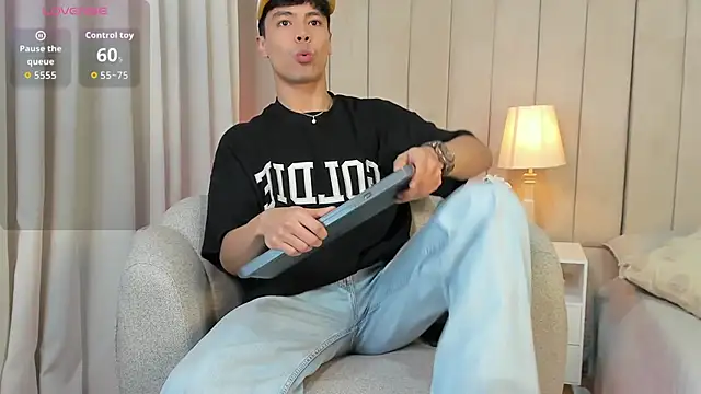 Dammon Stallion online show from November 2025 04:43:02 PM