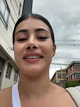 Snapshot of Sweet_and_caramel chatting on January 2025 06:35:02 PM Sweet and caramel online show from January 2025 06:35:02 PM