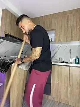 Snapshot of Sweet_and_caramel chatting on January 2025 03:04:02 PM Sweet and caramel online show from January 2025 03:04:02 PM