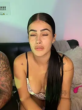 Snapshot of Sweet_and_caramel chatting on February 2025 08:10:01 PM Sweet and caramel online show from February 2025 08:10:01 PM