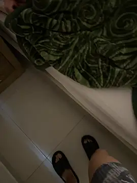 Snapshot of Sweet_and_caramel chatting on March 2025 01:15:01 PM Sweet and caramel online show from March 2025 01:15:01 PM