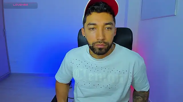 Snapshot of Sweet_and_caramel chatting on February 2026 11:37:02 AM Sweet and caramel online show from February 2026 11:37:02 AM