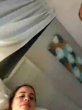 babybambiiii online show from April 2026 02:53:02 PM