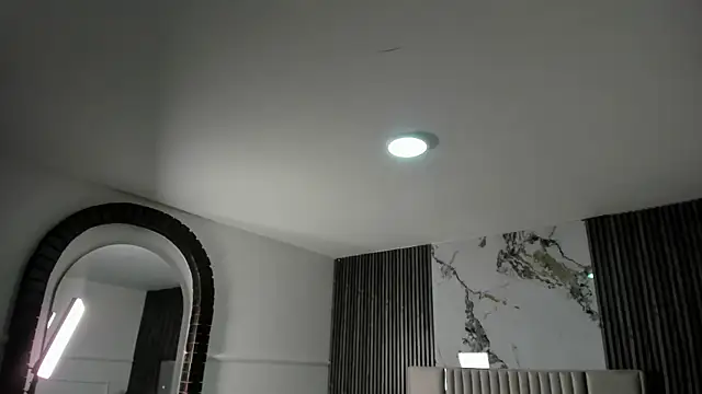 Lillyortiz online show from June 2026 08:13:01 PM