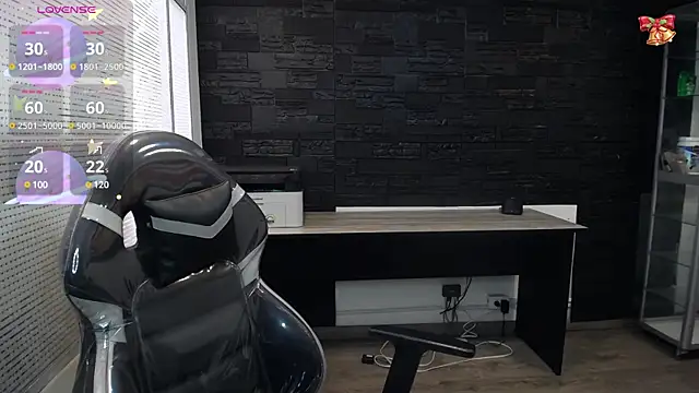 Snapshot of SaraBraun_ chatting on December 2024 04:47:02 PM SaraBraun online show from December 2024 04:47:02 PM