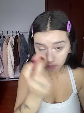 Snapshot of SaraBraun_ chatting on January 2025 01:26:01 PM SaraBraun online show from January 2025 01:26:01 PM