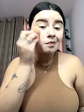 Snapshot of SaraBraun_ chatting on November 2025 05:56:01 PM SaraBraun online show from November 2025 05:56:01 PM