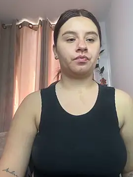 Snapshot of SaraBraun_ chatting on November 2025 05:13:02 PM SaraBraun online show from November 2025 05:13:02 PM