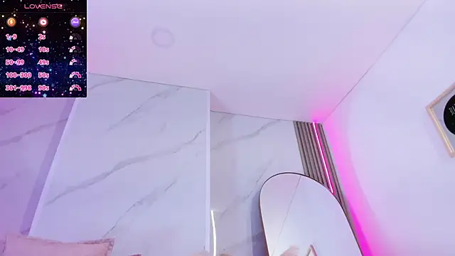 Chlooee   online show from January 2025 01:42:02 PM