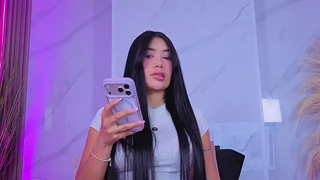 Chlooee   online show from May 2026 02:29:01 AM