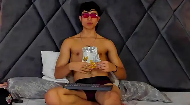 JoshRashfordd online show from January 2025 06:21:01 PM