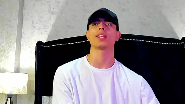 JoshRashfordd online show from February 2025 06:03:01 PM