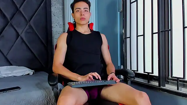 JoshRashfordd online show from February 2025 12:15:02 PM