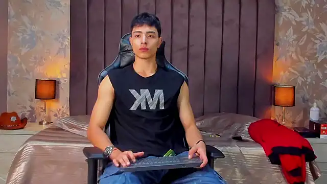 JoshRashfordd online show from March 2025 11:48:01 AM