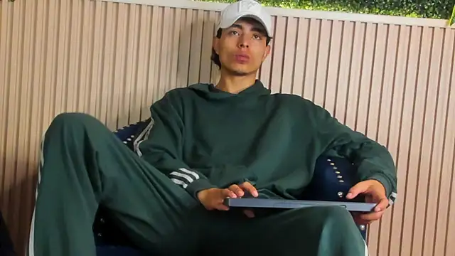 JoshRashfordd online show from September 2025 12:05:02 PM