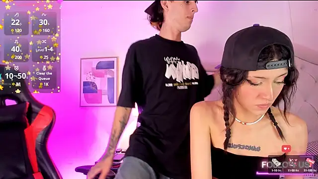 Snapshot of sett_and_gwen chatting on January 2025 09:57:02 AM sett and gwen online show from January 2025 09:57:02 AM