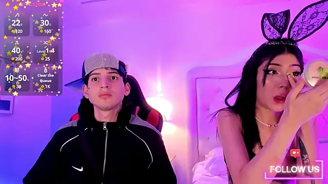 Snapshot of sett_and_gwen chatting on March 2025 08:38:02 AM sett and gwen online show from March 2025 08:38:02 AM