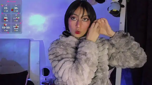 Snapshot of Any_Roussee chatting on November 2025 01:48:01 AM Any Roussee online show from November 2025 01:48:01 AM