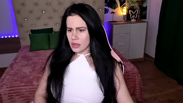 Snapshot of KattieSims chatting on March 2025 08:31:01 PM KattieSims online show from March 2025 08:31:01 PM