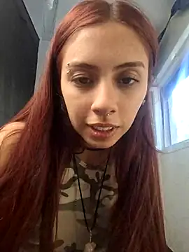 Snapshot of Jazmin-Cerezita chatting on October 2025 08:07:01 PM Jazmin-Cerezita online show from October 2025 08:07:01 PM