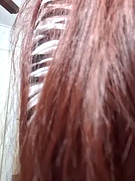 Snapshot of Jazmin-Cerezita chatting on October 2025 01:50:01 AM Jazmin-Cerezita online show from October 2025 01:50:01 AM