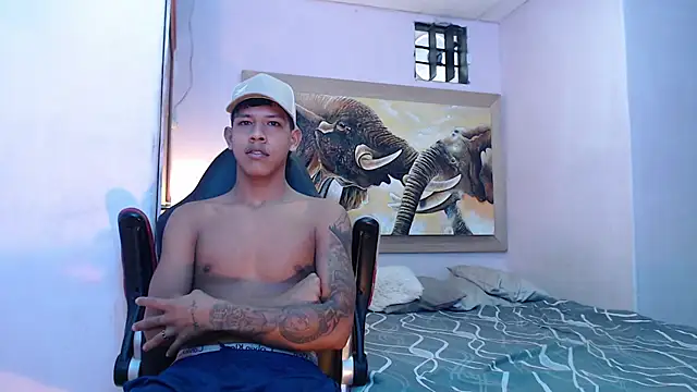 mr stiven  online show from February 2025 08:50:01 AM